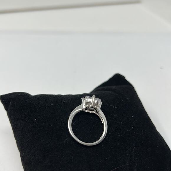 925 Sterling Silver Solitaire Cubic Zirconia Stone Ring Size 5 - Picture 7 of 12